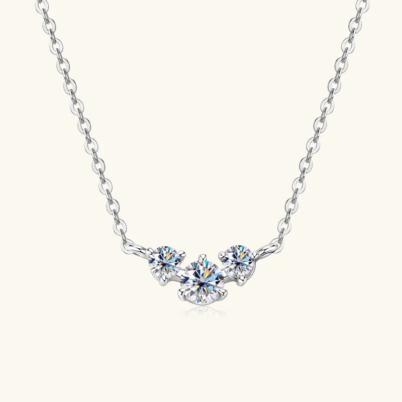 élégant collier fin