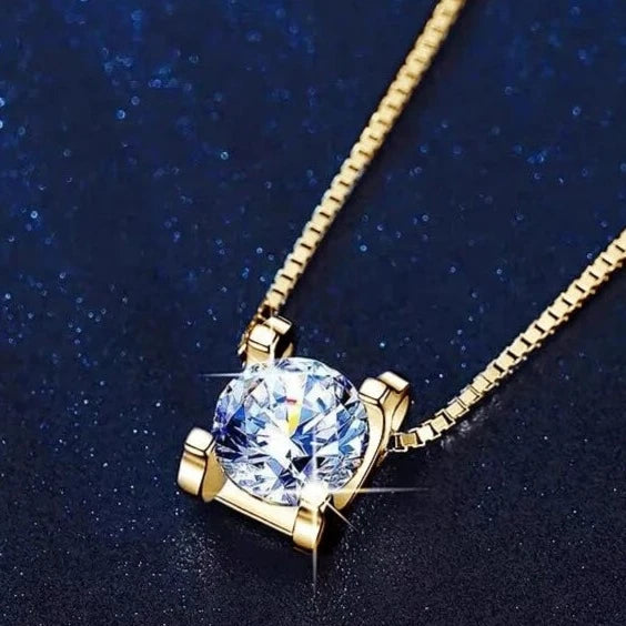 collier avec diamant moissanite