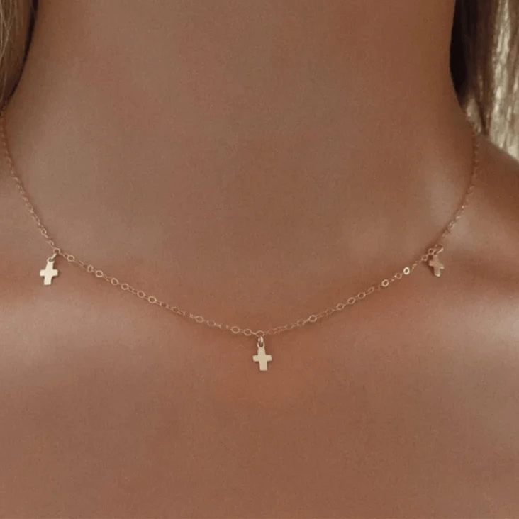 collier croix femme or