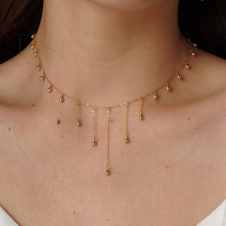 élégant collier or femme