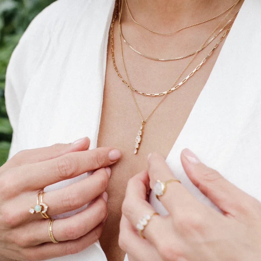 collier élégant en or