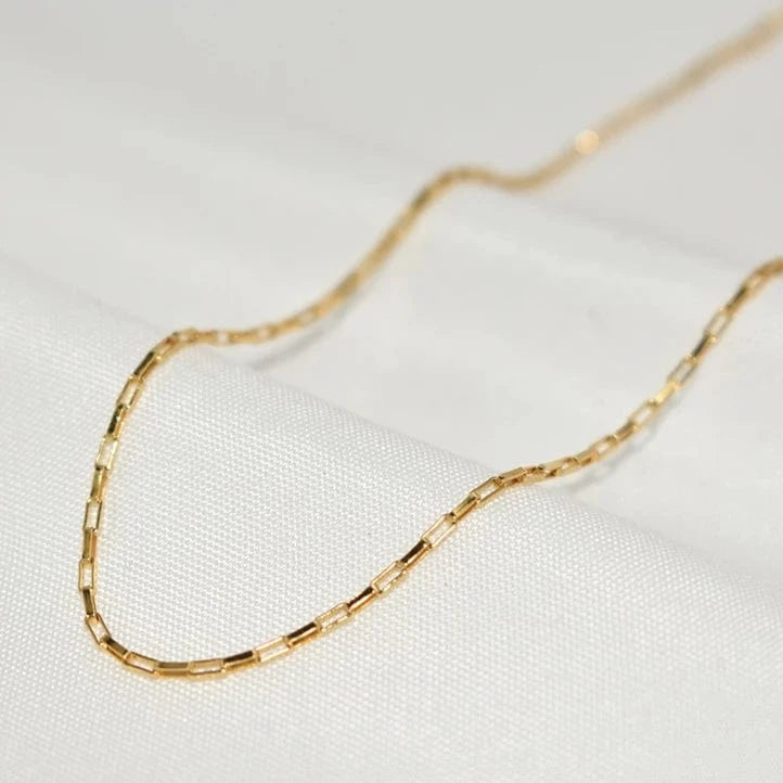 collier doré tendance