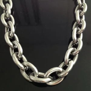Pendentif homme chaine métal argenté