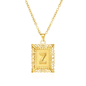 Pendentif dorée lettre "Z"