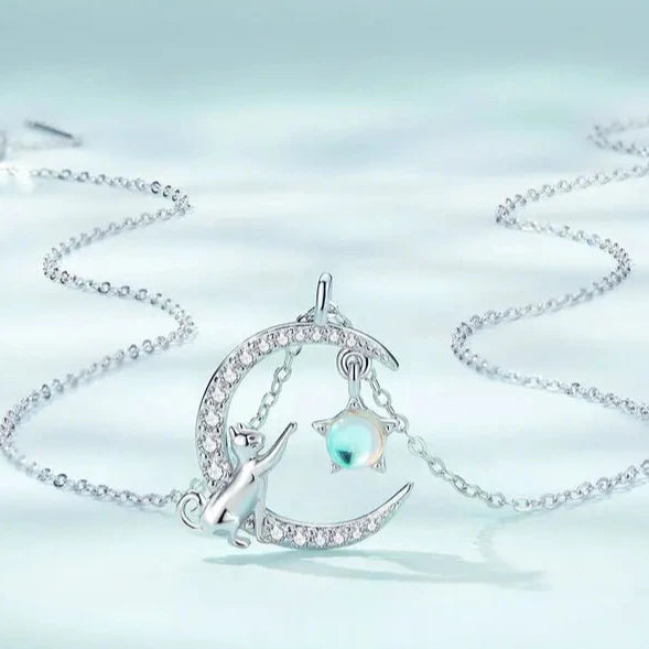 collier chat style moderne