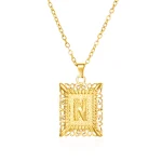 Pendentif dorée lettre "N"