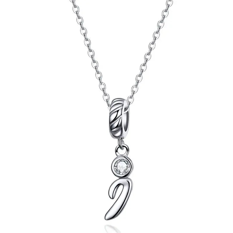 pendentif silhouette élégante