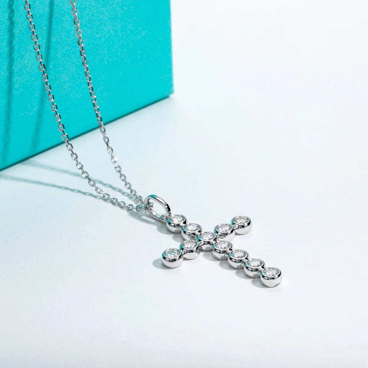 accessoire croix diamant
